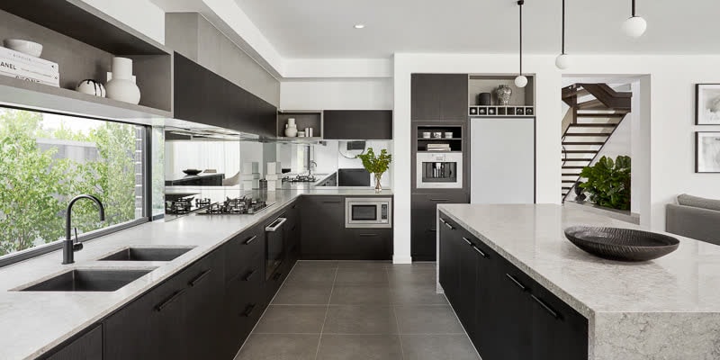 Custom single-property listing website on desktop and mobile display
